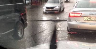 Погода в Крыму – в Симферополе ливень затопил дороги – видео ЧП 29 мая - ТЕЛЕГРАФ