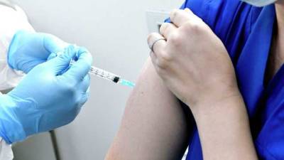 В Киеве началась массовая вакцинация от COVID-19: как можно сделать прививку