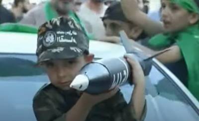 ХАМАС провел парад и продемонстрировал, что может полететь в Израиль