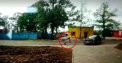 Появилось видео с моментом смертельного столкновения электросамокатчика с внедорожником в Химках