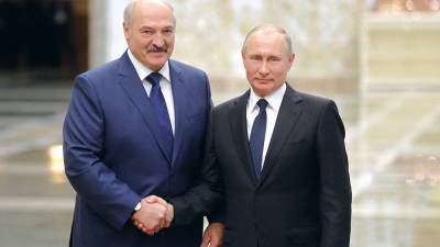 Опубликован снимок с неформального разговора Путина и Лукашенко на яхте