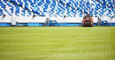На стадионе «Калининград» начался второй этап реновации поля (фото)