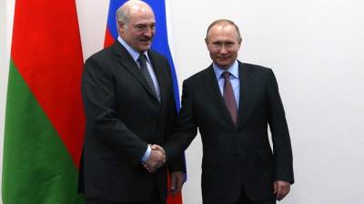 Песков: Лукашенко проинформировал Путина об инциденте с самолетом Ryanair