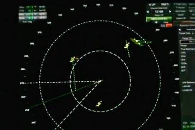 Американские военные засекли преследовавшие корабль НЛО (видео)