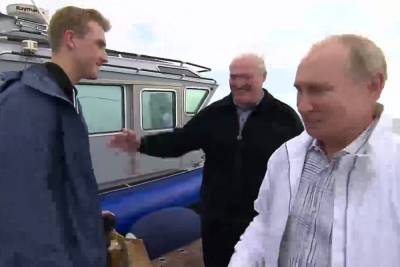 Лукашенко с сыном Николаем покатались с Путиным на яхте