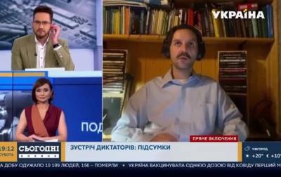 В эфир украинского телеканала "вышла" обнаженная женщина