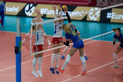 Украина с победы стартовала в женской волейбольной Золотой Евролиге