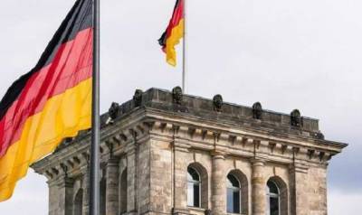 Вибори у Німеччині: “зелені” за результатами опитувань збільшують відрив від партії Меркель