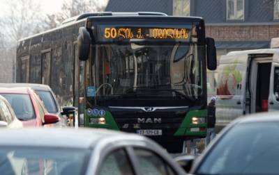 В Грузии остановили общественный транспорт