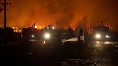 Пожар и взрывы на стоянке бензовозов: 9 человек погибли, 14 – ранены