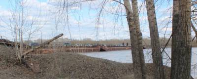 В Бийске сильное течение в реке снесло понтонный мост