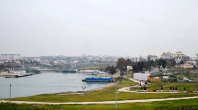 В Севастополе в акватории Черного моря произошел разлив топлива – СМИ