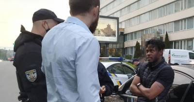 В Киеве полиция задержала пьяного футболиста-водителя: документов на авто также не оказалось (видео)