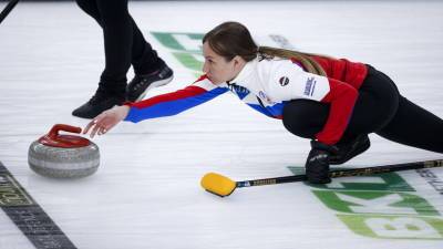 Пять из пяти: женская сборная России по кёрлингу стартовала с рекордной победной серии на ЧМ