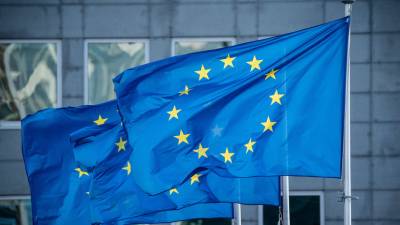 ЕК предложила разрешить въезд в страны ЕС вакцинированным туристам