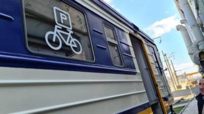 УЗ запускает пригородную электричку с вагонами для перевозки велосипедов - hubs.ua
