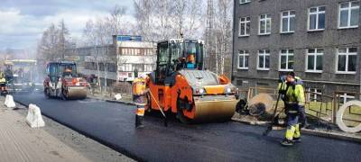 Ремонт дорог в Петрозаводске не останавливается во время майских «каникул»