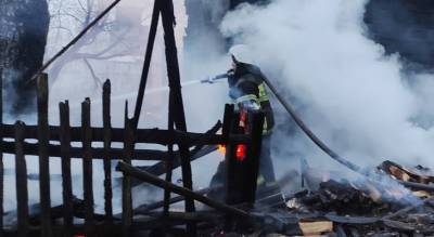 Семь ЧП за сутки: пожар неподалеку от базы отдыха и поджог в новочебоксарском доме
