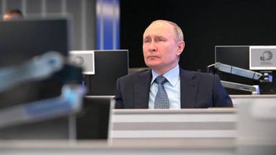 Президент России призвал разработать новые подходы к поддержке многодетных семей