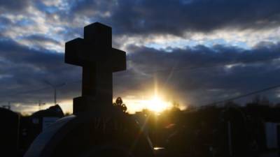 Шестилетний мальчик насмерть сбил свою мать на кладбище