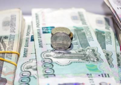 Аналитик Голубовский предсказал укрепление рубля в июне, а не в мае