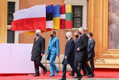 В Варшаве 5 стран подписали совместную декларацию: Украина среди них