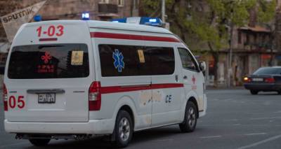 В Ереване мужчина погиб, выпав из окна 14 этажа
