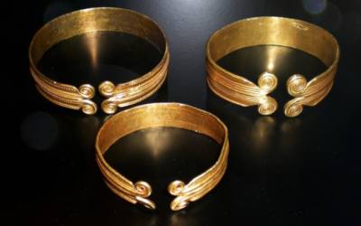 В Швеции обнаружен клад с ювелирными украшениями бронзового века