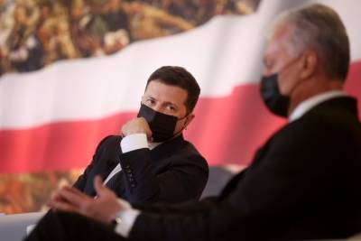 Зеленский понадеялся на скорое разрешение проблемных вопросов с Польшей