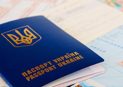 Еврокомиссия предложит отмену виз с Украиной вопреки референдуму в Нидерландах
