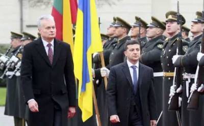 Глава Литвы пообещал содействовать Украине в возвращении Донбасса