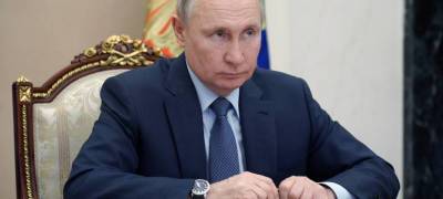 Путин дал поручение выплатить по 10 тысяч рублей семьям с детьми
