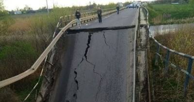 Обвал моста на Львовщине: сооружение было аварийным, его собирались ремонтировать