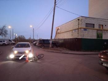 В Вологде 10-летний велосипедист оказался под колесами «Тойота Королла» и попал в больницу