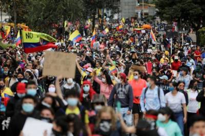 Более 800 человек пострадали во время протестов в Колумбии