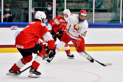 Белорусские юниоры не смогли пробиться в четверку сильнейших на хоккейном ЧМ