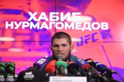 Нурмагомедов отказался от боя с боксером Флойдом Мэйуэзером