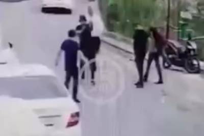 В Сочи задержан мужчина, стрелявший из автомата на дороге