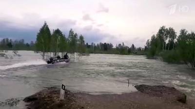 В Сибири резко ухудшилась ситуация с паводками
