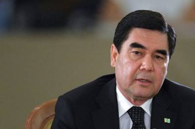 Туркменским чиновникам велено побрить голову