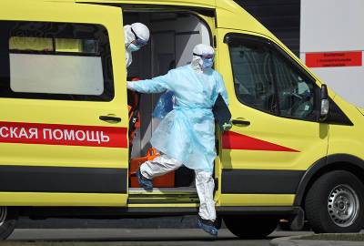 В России за сутки выявлено 9694 больных коронавирусом