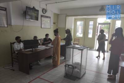 Жители Кумторкалинского района активно голосуют