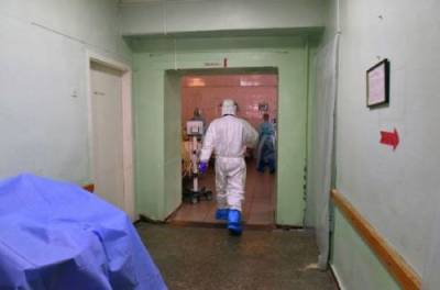 Летняя жара заразе не помеха: врач дал прогноз по новой волне коронавируса в Украине