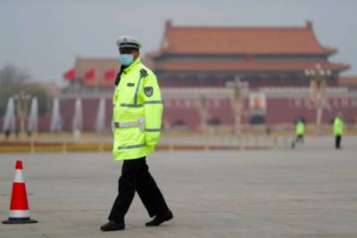 Жителей мегаполиса в Китае закрыли на карантин из-за новой вспышки коронавируса