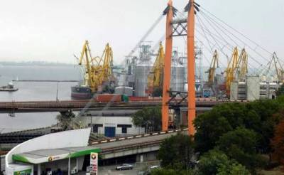 Порты отстаивают право повысить тарифы на перевалку руды