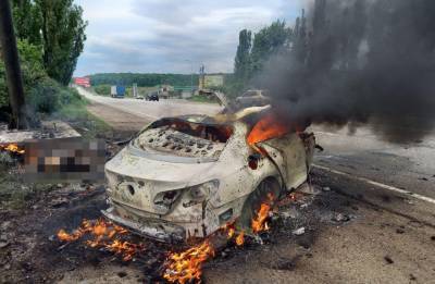 Фатальное ДТП под Харьковом, авто полностью выгорело: кто стал жертвой и кадры с места трагедии