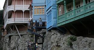 Власти Грузии упрекнули туристов в пренебрежении масочным режимом