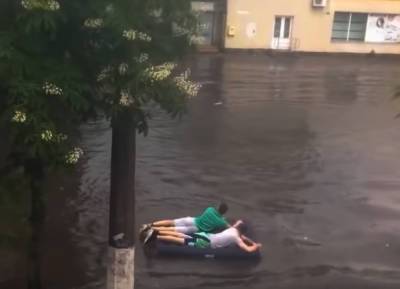 Сильный ливень натворил беды в Украине, Житомир ушел под воду: кадры последствий стихии