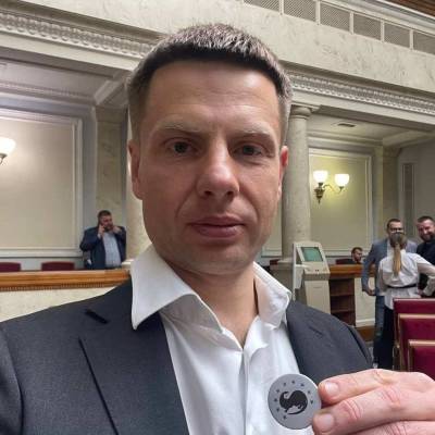 Депутат Гончаренко: «В Киеве уже были законы, когда в Москве еще жабы квакали»
