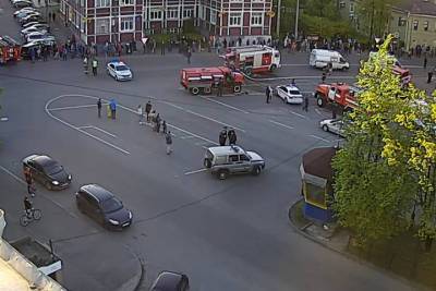 Госавтонспекция перекрыла движение по проспекту Ленина после пожара в Северной